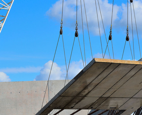 warehouse tilt up crane lift