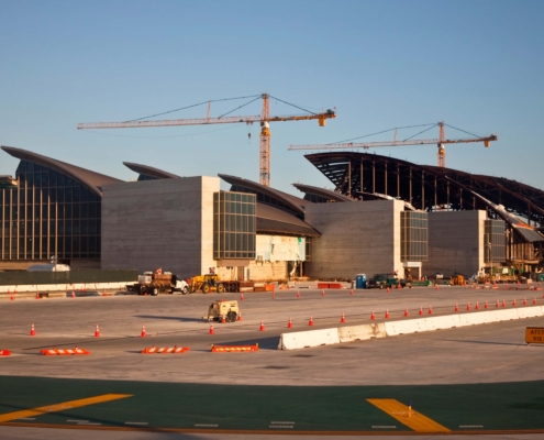 Tower crane at airport bc crane safe