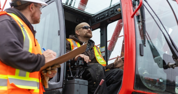 BC Crane IUOE Training HiRes SitePartners IA cropped ()